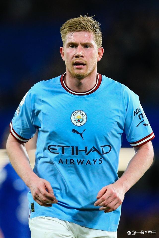 前埃及国脚怒斥卡拉格：难怪C罗懒得理你，难怪穆帅说你一般